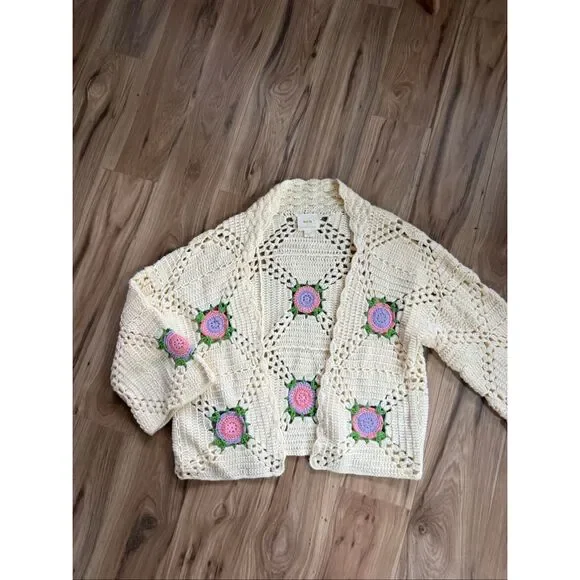 Maeve Cream Crochet Cardigan with Pink Rose Appliqués - Picture 10 of 10